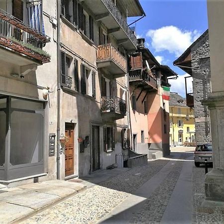 Apartament Il Vicolo By Turistica Domodossola Zewnętrze zdjęcie